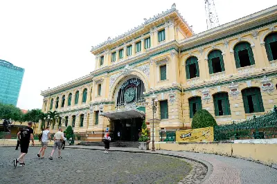 Tour tham quan hầm Củ Chi và Thành phố Hồ Chí Minh (ảnh 2)