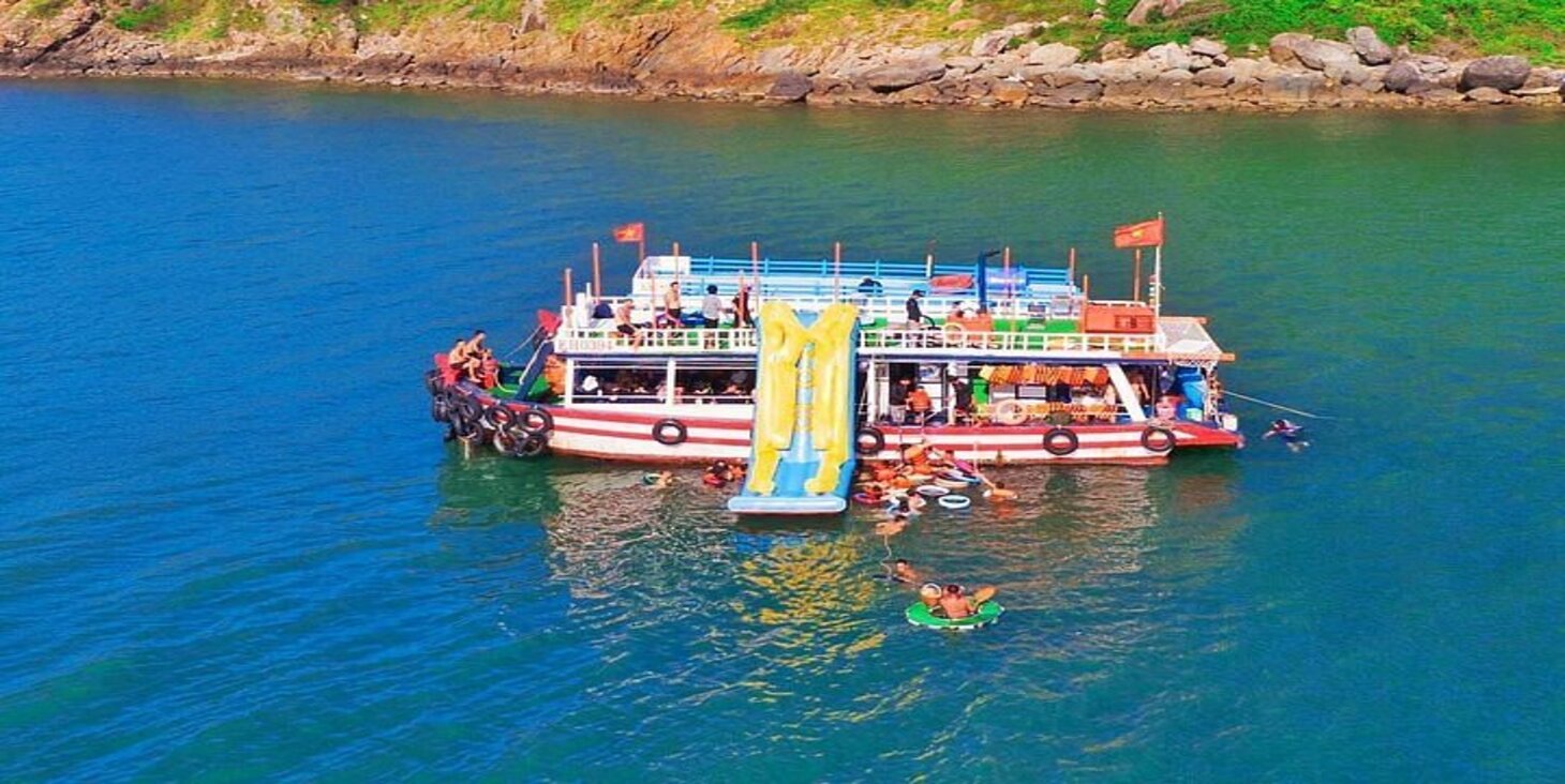 THAM QUAN ĐẢO NHA TRANG – TIỆC BAR NỔI TRÊN BIỂN (ảnh 3)