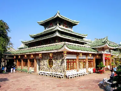 TOUR THAM QUAN DINH ĐỘC LẬP - MIẾU BÀ - BẢO TÀNG - NHÀ THỜ ĐỨC BÀ - BƯU ĐIỆN - BẾN NHÀ RỒNG (ảnh 3)
