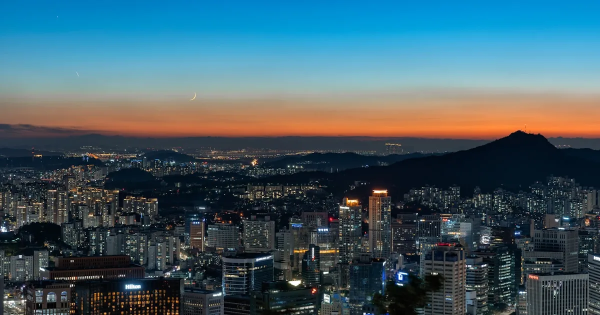 Du khách dùng eSIM Hàn Quốc check-in tại Seoul