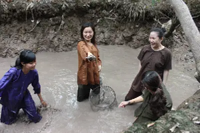 TOUR MIỀN TÂY 1 NGÀY TÁT MƯƠNG BẮT CÁ (ảnh 4)