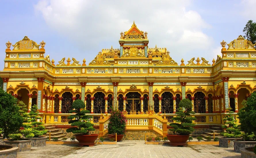 Cu Chi Tunnels - Cao Dai Temple Tay Ninh Tour
