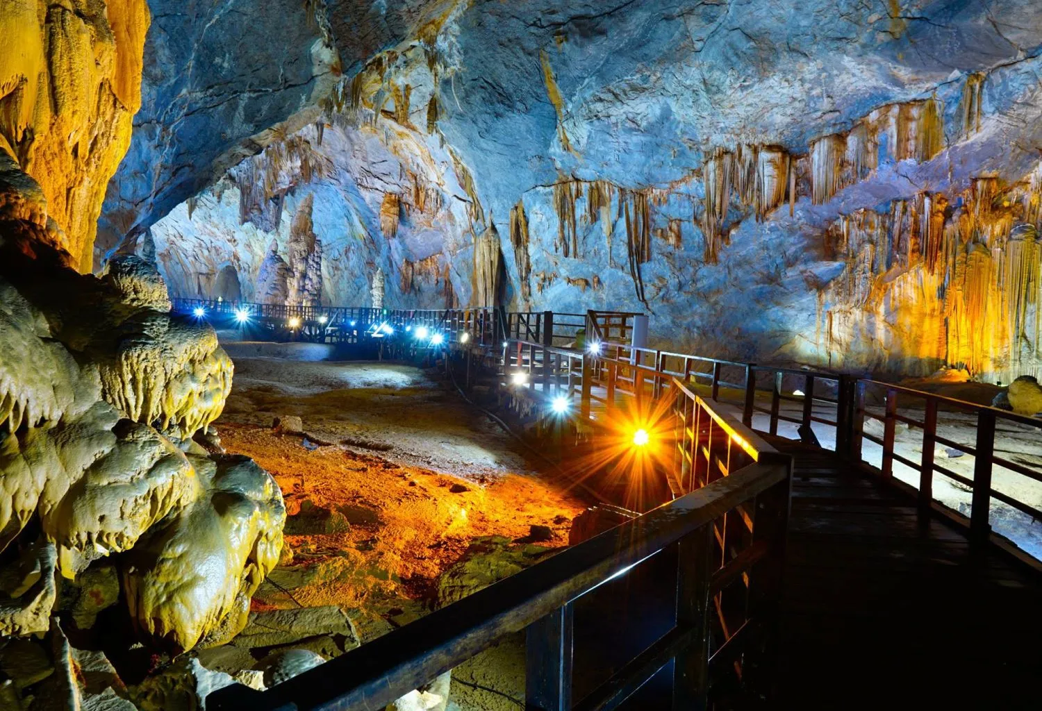 KHÁM PHÁ ĐỘNG PHONG NHA - ĐỘNG THIÊN ĐƯỜNG TRONG NGÀY — Quảng Bình, Việt Nam
