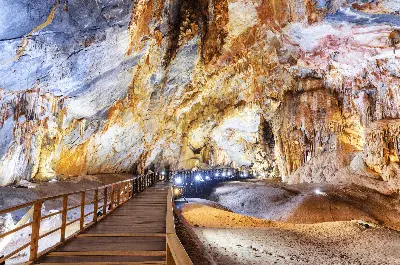 KHÁM PHÁ ĐỘNG PHONG NHA - ĐỘNG THIÊN ĐƯỜNG TRONG NGÀY (ảnh 2)