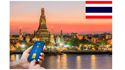 Du khách dùng eSIM Thái Lan tại Bangkok