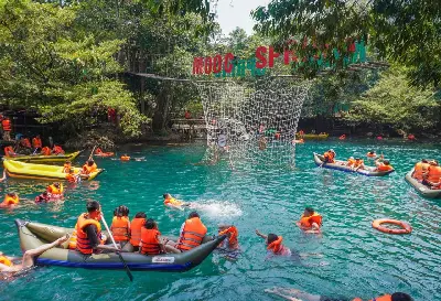 KHÁM PHÁ ĐỘNG PHONG NHA - SUỐI NƯỚC MOỌC TRONG NGÀY