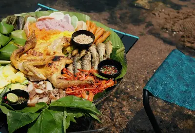 KHÁM PHÁ ĐỘNG PHONG NHA - SUỐI NƯỚC MOỌC TRONG NGÀY (ảnh 2)