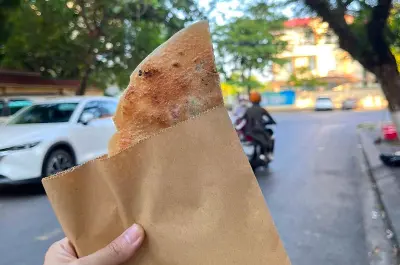 FOOD TOUR - KHÁM PHÁ ẨM THỰC ĐỒNG HỚI VỀ ĐÊM (ảnh 3)