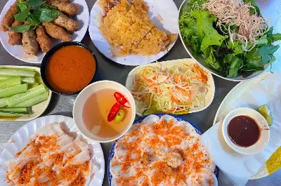 FOOD TOUR - KHÁM PHÁ ẨM THỰC ĐỒNG HỚI VỀ ĐÊM