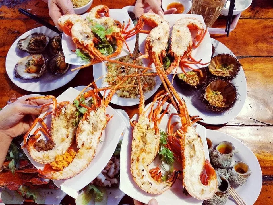 TOUR DU THUYỀN BUỒM KHÁM PHÁ VỊNH NINH VÂN (ảnh 4)