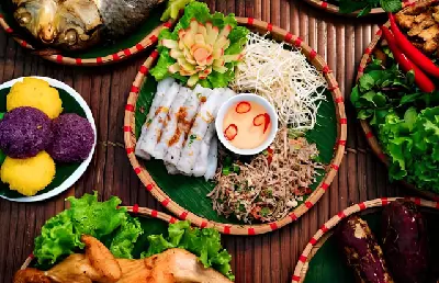 FOOD TOUR - KHÁM PHÁ ẨM THỰC ĐỒNG HỚI VỀ ĐÊM (ảnh 5)