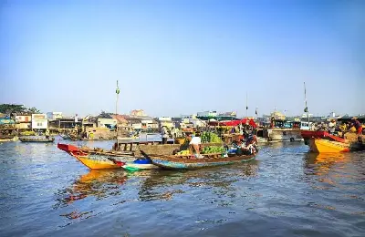 TOUR ĐỒNG BẰNG SÔNG MEKONG – ĐẢO CÁI BÈ & TÂN PHONG