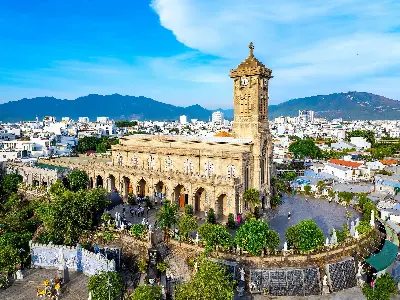 TOUR THAM QUAN THÀNH PHỐ BẰNG XE XÍCH LÔ NHA TRANG (ảnh 4)