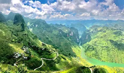 Tour Hà Giang 3 ngày 2 đêm: Hà Nội – cao nguyên đá Đồng Văn (ảnh 2)
