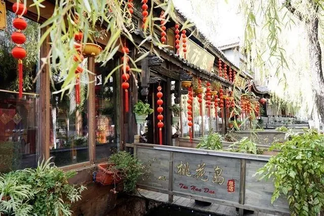Tour Hà Nội - Côn Minh - Shangrila – Lệ Giang 6 ngày 5 đêm — Trung Quốc