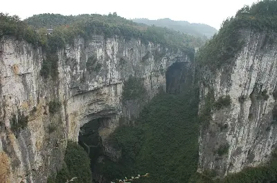 Tour Trùng Khánh - Vũ Long: Thiên Sinh Tam Kiều - Núi Tiên Nữ 6 ngày 5 đêm (ảnh 2)