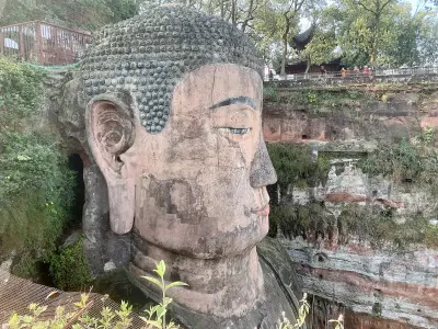 Tour Thành Đô - Cửu Trại Câu - Công Viên Gấu Trúc - Lạc Sơn Đại Phật 6 ngày 5 đêm (ảnh 3)