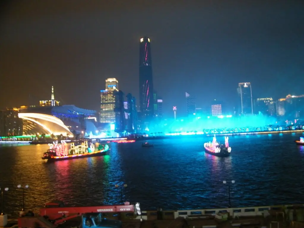Tour Thanh Viễn - Quảng Châu: Làng Thiên Niên Kỷ Người Dao - Sông Ngầm Liên Châu 5 ngày 4 đêm