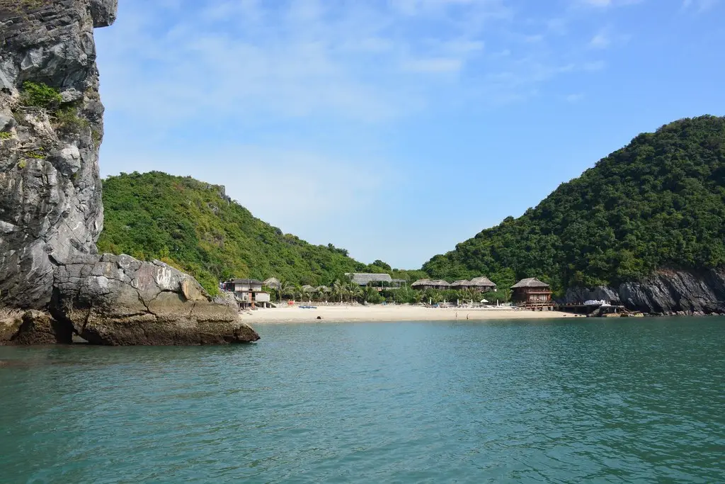 TOUR ĐẢO CÁT BÀ: VỊNH LAN HẠ – VƯỜN QUỐC GIA 2 NGÀY 1 ĐÊM — Cát Bà