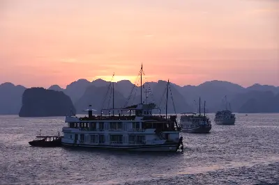 TOUR VIỆT NAM TRĂNG MẬT: HÀ NỘI – HẠ LONG – HỘI AN – MEKONG 11 NGÀY 10 ĐÊM