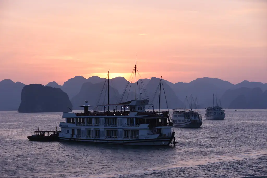 TOUR VIỆT NAM TRĂNG MẬT: HÀ NỘI – HẠ LONG – HỘI AN – MEKONG 11 NGÀY 10 ĐÊM — Việt Nam