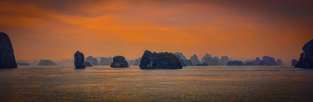 프리미엄 베트남 – 캄보디아 투어: HÀ NỘI – HẠ LONG – HỘI AN – ANGKOR – MEKONG 크루즈 16일 15박