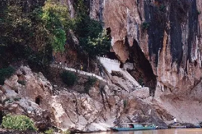 Du thuyền Việt Nam – Lào 2 ngày: Luang Prabang – Pakbeng (ảnh 5)