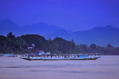 Du thuyền Việt Nam – Lào 2 ngày: Pakbeng – Luang Prabang (riêng) (ảnh 3)