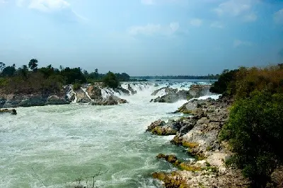 Tour Việt Nam – Campuchia – Lào 12 ngày: Luang Prabang – Vang Vieng – Viêng Chăn – Pakse