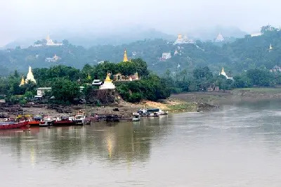 越南 – 柬埔寨 – 老挝9天行程：Phnom Penh – Kratie – Pakse – Viêng Chăn (照片 2)