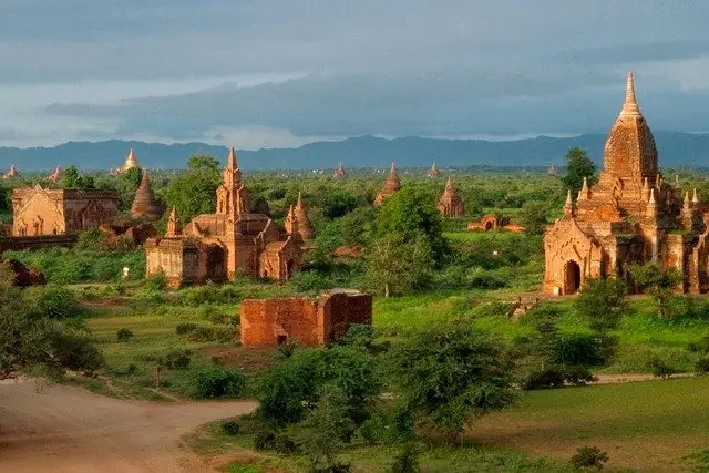 Tour Myanmar 10 ngày: Yangon – Bagan – Mandalay (2)
