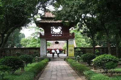 Tour trekking Việt Nam 10 ngày: Hà Giang – Hà Nội – Cao Bằng – vịnh Hạ Long