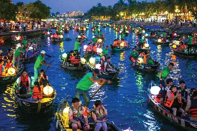 Tour đèn lồng & Ngũ Hành Sơn trong ngày (buổi tối) (ảnh 5)