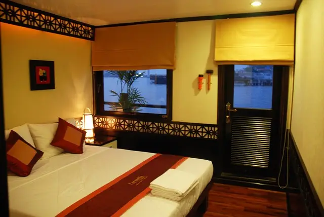 Du thuyền Việt Nam 3 ngày: vịnh Hạ Long – Hà Nội – tàu Caravella — vịnh Hạ Long