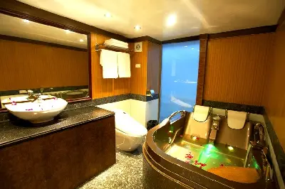Du thuyền Việt Nam 3 ngày: vịnh Hạ Long – Hà Nội – tàu Emotion La Vela (ảnh 3)