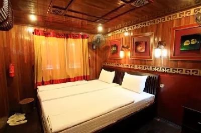 Cruise Vietnam 2 days: Hạ Long Bay (photo 3)
