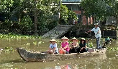 Tour Việt Nam 2 ngày: TP.HCM – Cần Thơ – Cái Bè (buổi tối) (ảnh 3)