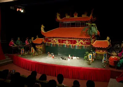 Du thuyền Việt Nam: múa rối nước & TP.HCM (buổi tối) (ảnh 4)