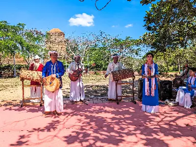 Tour Việt Nam 2 ngày: TP.HCM – Mũi Né (cao cấp) (ảnh 2)