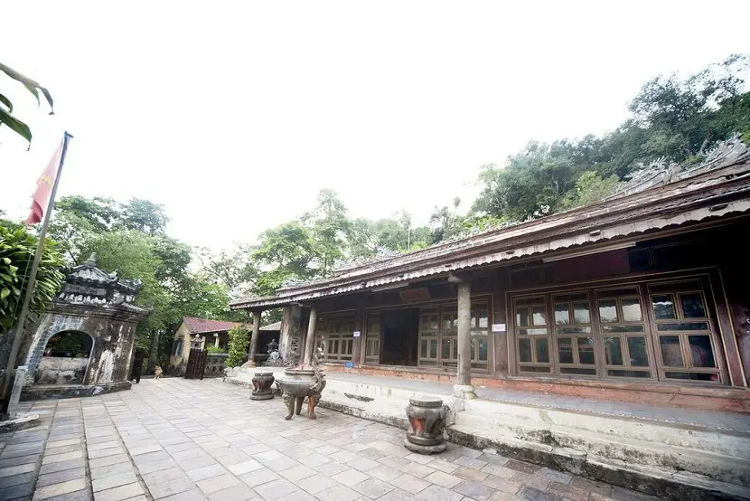 Tour Việt Nam nửa ngày