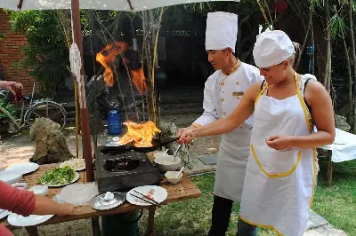 Tour lớp học nấu ăn & Huế nửa ngày (ảnh 5)