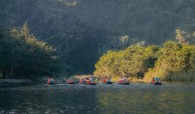 Tour Vietnam 4 days: Hà Nội – TP.HCM – Ninh Bình (photo 5)