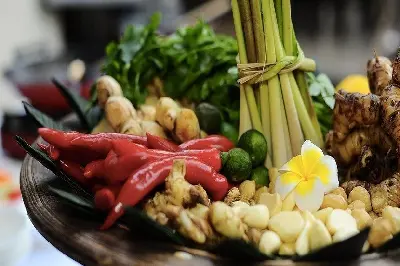 Tour Việt Nam 11 ngày: Hà Nội – vịnh Hạ Long – Huế – Đà Nẵng (ảnh 5)