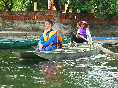 Tour Miền Bắc 6 ngày: Hà Nội – Ninh Bình – Hạ Long (ảnh 3)
