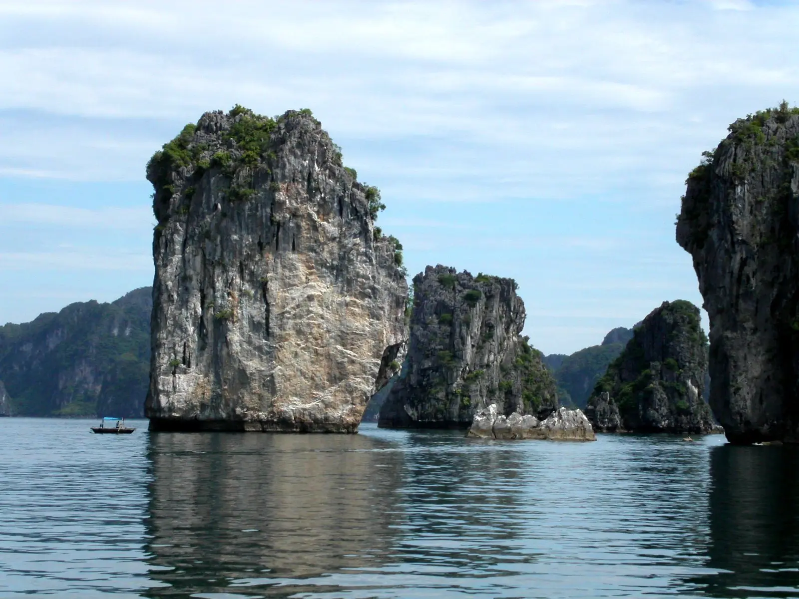 Tour Miền Bắc 5 ngày: Hà Nội – Hạ Long – Ninh Bình — Hà Nội
