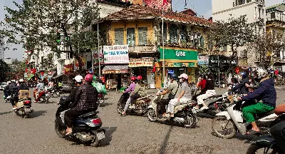 Tour Hà Nội nửa ngày: xích lô & múa rối nước (ảnh 4)