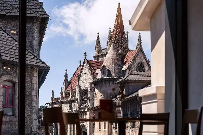 Tour Bà Nà Hills & Cầu Vàng trọn ngày (ảnh 2)