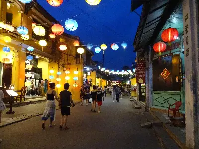 Trải nghiệm làm & vẽ đèn lồng Hội An (ảnh 4)