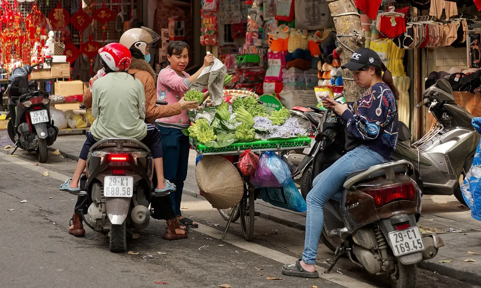 Du thuyền Việt Nam 3 ngày: Hà Nội – vịnh Hạ Long – tàu with Paloma