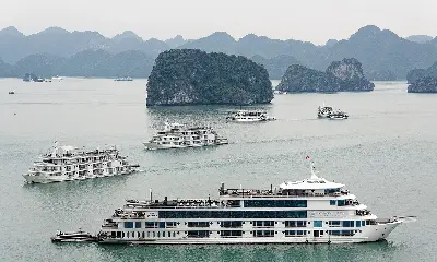 Tour Việt Nam 14 ngày: Hà Nội – Ninh Bình – vịnh Hạ Long – Huế